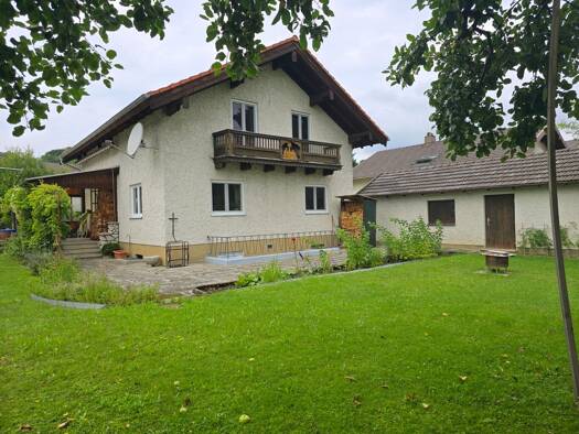 Einfamilienhaus zum Kauf 590.000 € 5,5 Zimmer 132 m² 839 m² Grundstück Altenmarkt Altenmarkt a.d. Alz 83352