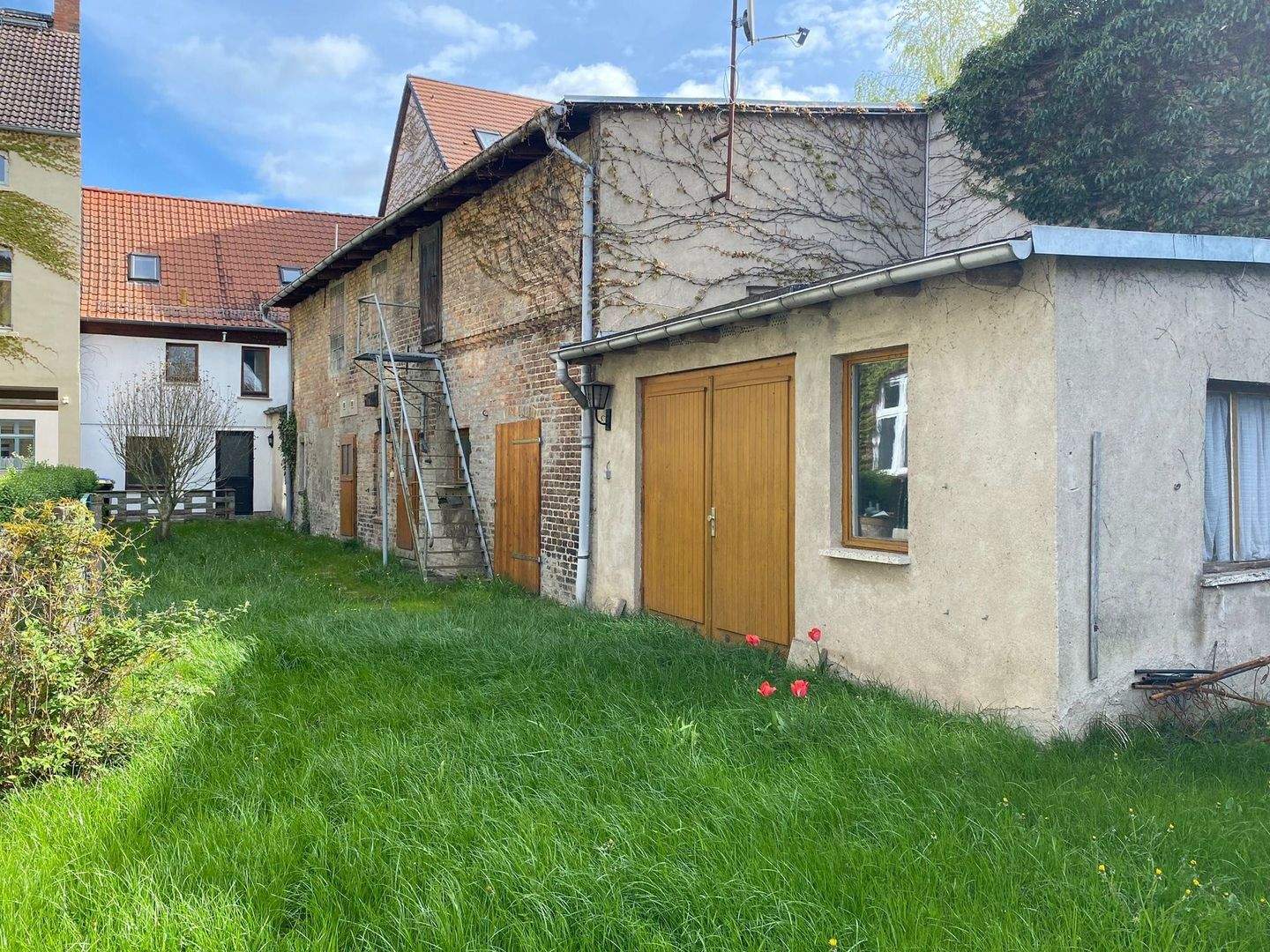 Immobilie in Stavenhagen - Kombinieren Sie Wohnen & Gewerbe in der Kleinstadt!  Alternativ ist eine reine Wohnnutzung möglich! - Bild 1