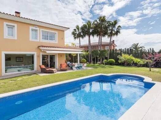 Chalet zum Kauf 1.900.000 € 5 Zimmer 391 m² Calle De Salvador Ventosa I Pina, 1 Tarragona 43007