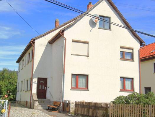 Mehrfamilienhaus zum Kauf als Kapitalanlage geeignet 129.000 € 14 Zimmer 248 m² 1.963 m² Grundstück Sachsenbrunn 98673