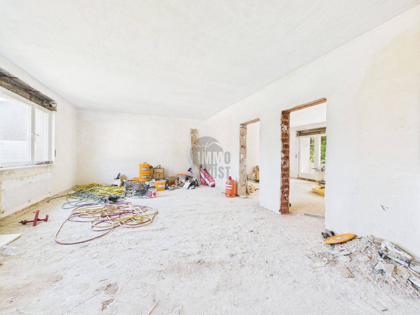 Property thumbnail 9