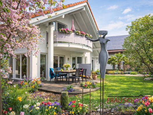 Einfamilienhaus zum Kauf 699.000 € 5,5 Zimmer 161 m² 398 m² Grundstück frei ab 01.08.2026 Hilzingen 78247