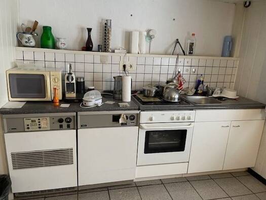 Haus zum Kauf 79.000 € 203 m² Grundstück frei ab sofort Helmarshausen Bad Karlshafen 34385