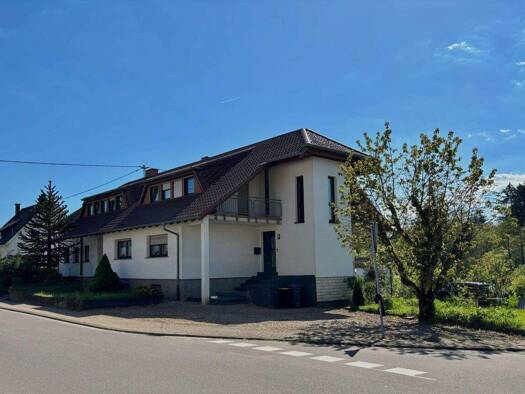 Mehrfamilienhaus zum Kauf 605 m² 2.217 m² Grundstück Bardenbach Wadern 66687