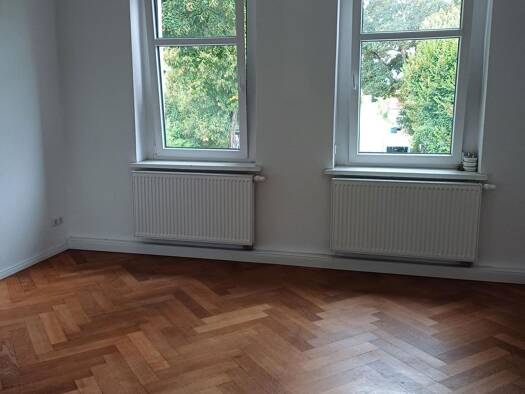 Wohnung zur Miete 700 € 4 Zimmer 100 m² 3 Geschosse frei ab sofort Eisenberg 07607