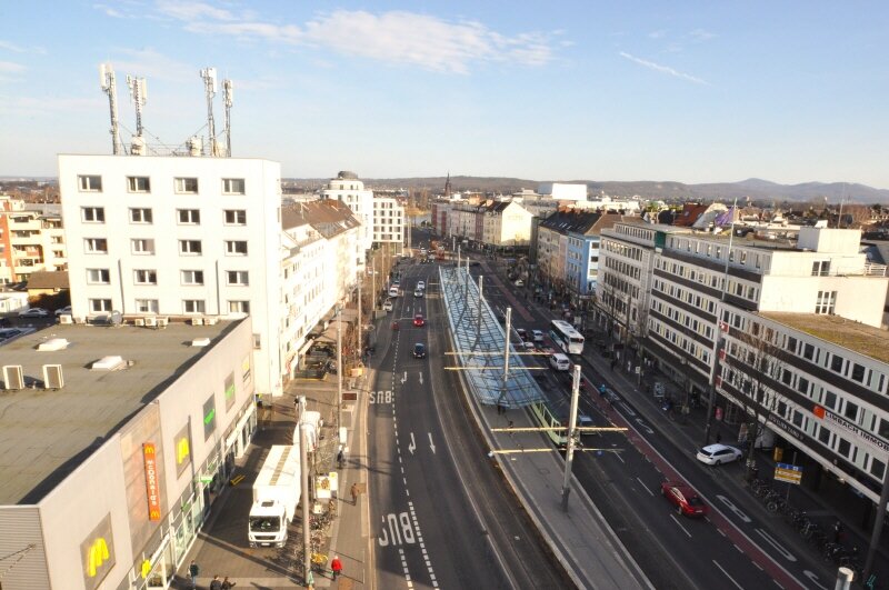 Büro-/Praxisfläche zur Miete 12 € 215 m²<br/>Bürofläche Zentrum-Rheinviertel Bonn 53111