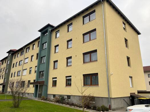 Wohnung zur Miete 635 € 2 Zimmer 56 m² Geschoss 3/3 frei ab 01.06.2026 Münchner Straße 41 b Simbach Simbach a.Inn 84359