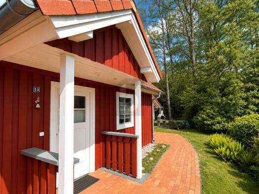 Haus zum Kauf 290.000 € 3 Zimmer 65 m² 348 m² Grundstück Krakow Krakow am See 18292