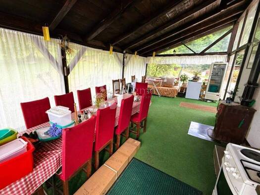 Haus zum Kauf 190.000 € 3 Zimmer 180 m² Strigova