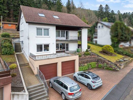 Mehrfamilienhaus zum Kauf 399.000 € 10 Zimmer 241 m² 1.189 m² Grundstück Enzklösterle 75337