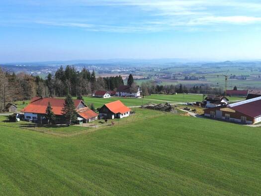 Bauernhaus zum Kauf 1.140.000 € 6 Zimmer 119,4 m² 6.167 m² Grundstück Reichenhofen Leutkirch im Allgäu 88299