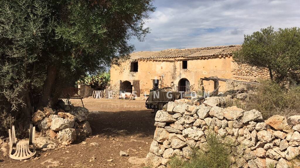 Landhaus zum Kauf provisionsfrei 600.000 € 5 Zimmer 400 m² 84.743 m² Grundstück Llubí 07430