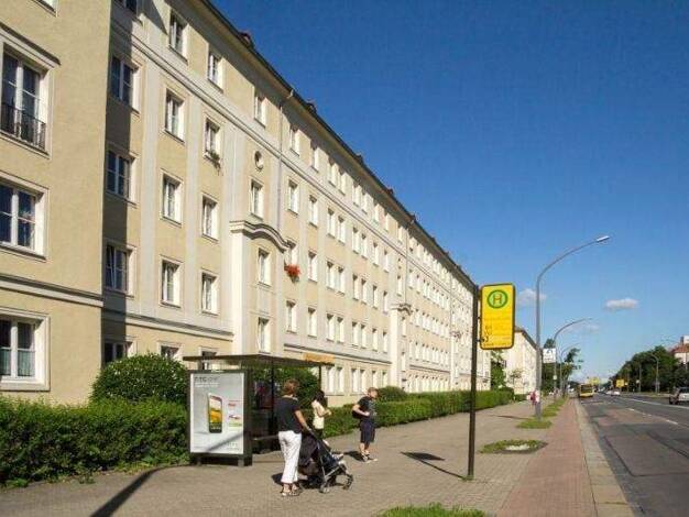 Wohnung zur Miete 422 € 2 Zimmer 37,1 m² 1. Geschoss frei ab 08.03.2026 Nürnberger Str. 24 Südvorstadt-West Dresden 01187