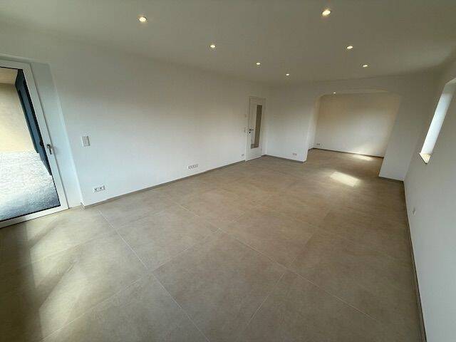 Erstbezug nach Renovierung, 3-Zi-ETW mit Balkon, Garten (ca. 170 m²), FBHZ, 1.OG, 2 Stellplätze, 91058 Erlangen-Eltersdorf – Erlangen – Vorschaubild 24