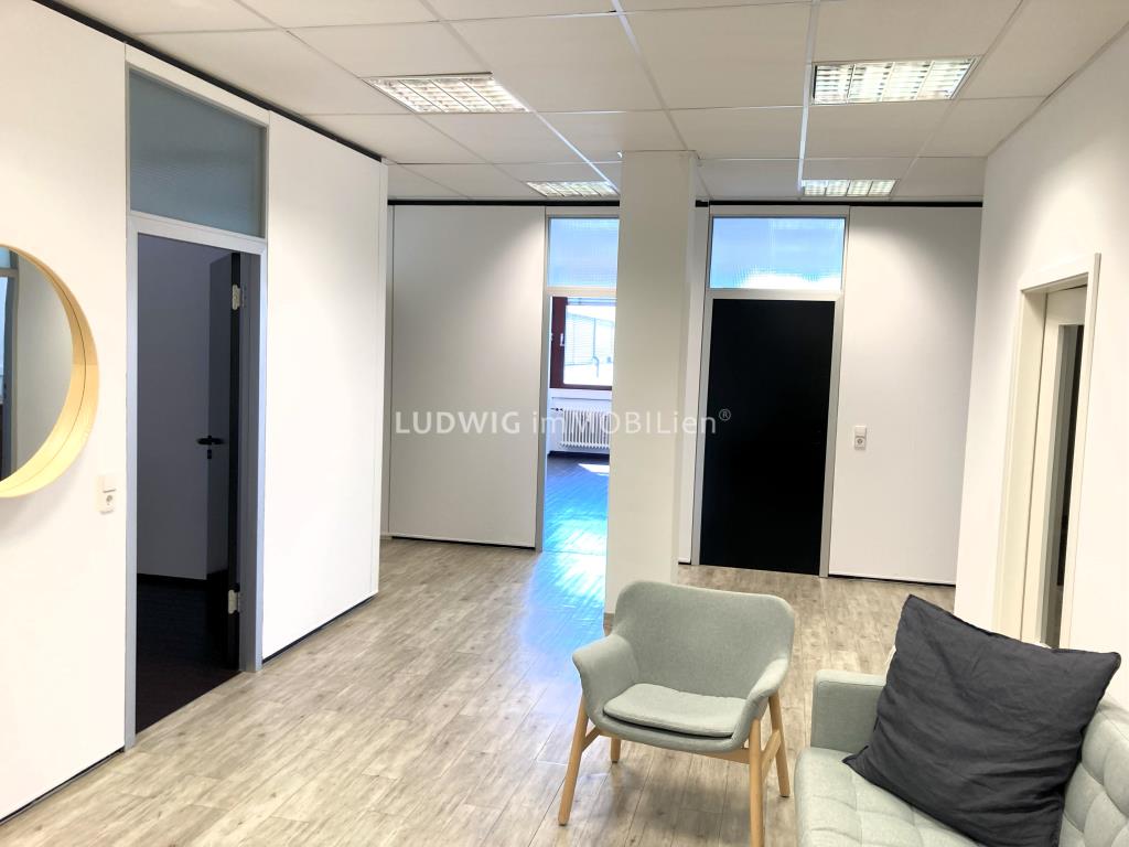 Büro-/Praxisfläche zur Miete 200 m²<br/>Bürofläche Vaihingen - Mitte Stuttgart 70563