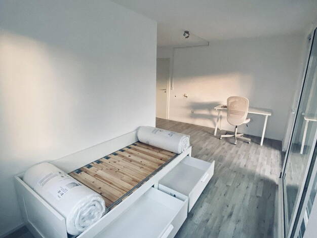 WG-Zimmer zur Miete auf Zeit 590 € 15 m² 2. Geschoss frei ab 10.04.2026 Kemptener Tor 3 Kaufbeuren 87600