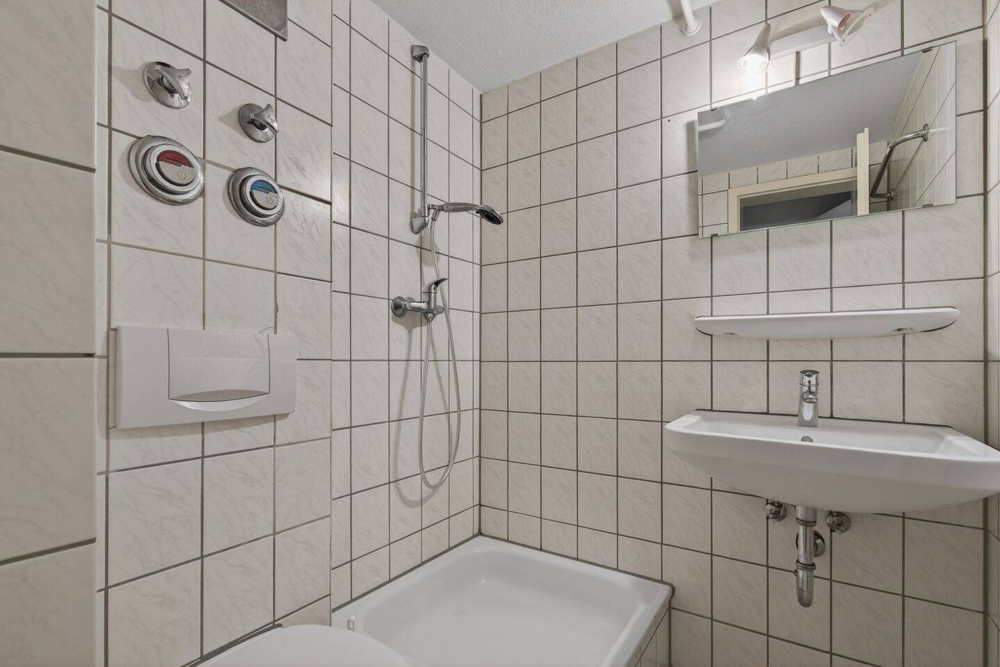 Immobilie in Karlsruhe - Historischer Charme trifft Rendite - Denkmalgeschützte Dachgeschosswohnung in Karlsruhe-Durlach - Bild 3