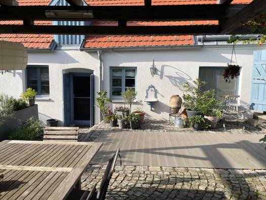 Haus zum Kauf 980.000 € 365 m² 930 m² Grundstück Hornstein 7053