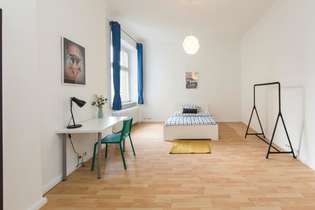 Wohnung zur Miete Wohnen auf Zeit 780 € 1 Zimmer 24 m²<br/>Wohnfläche 01.04.2025<br/>Verfügbarkeit Detmolder Straße Wilmersdorf Berlin 10713