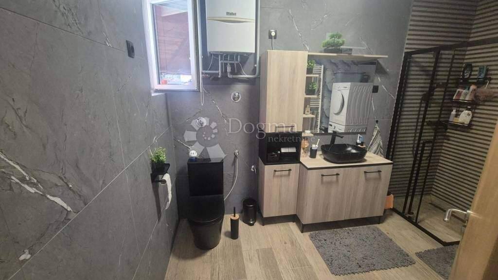 Haus zum Kauf 270.000 € 6 Zimmer 204 m² Zabok