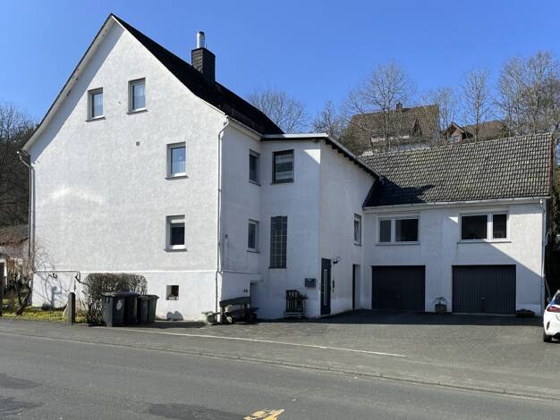 Mehrfamilienhaus zum Kauf 239.000 € 11 Zimmer 303 m² 1.575 m² Grundstück Quotshausen Steffenberg / Quotshausen 35239