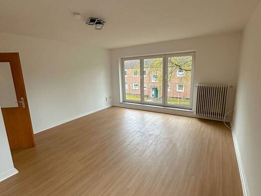 Wohnung zur Miete 607 € 4 Zimmer 85,2 m² 1. Geschoss frei ab sofort Meisenweg 39 Faßberg Faßberg 29328