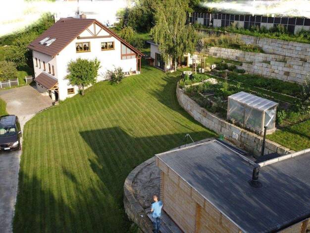 Einfamilienhaus zum Kauf provisionsfrei 949.000 € 5 Zimmer 213 m² 2.400 m² Grundstück frei ab 01.08.2026 Kircherstraße 51A Saalfeld 07318