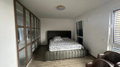 Wohnung zur Miete 700 € 3 Zimmer 85 m² frei ab sofort Im Espital Bischofsheim 65474