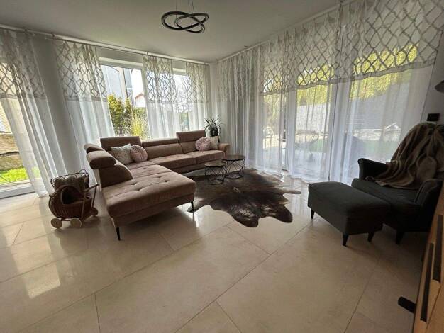 Wohnung zum Kauf provisionsfrei 385.000 € 3,5 Zimmer 104 m² 1. Geschoss Öschelbronn Niefern-Öschelbronn 75223