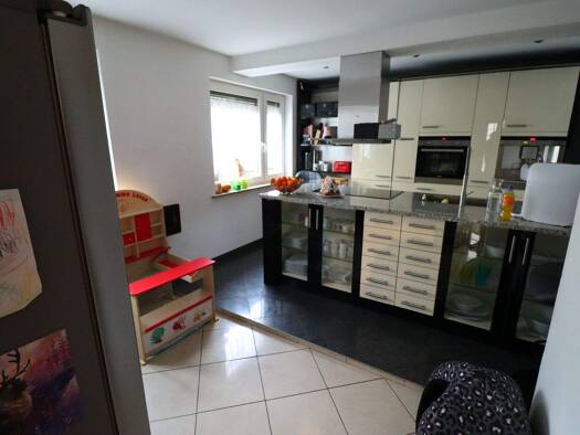 Einfamilienhaus zum Kauf 388.000 € 6 Zimmer 110 m² 270 m² Grundstück Süßen 73079