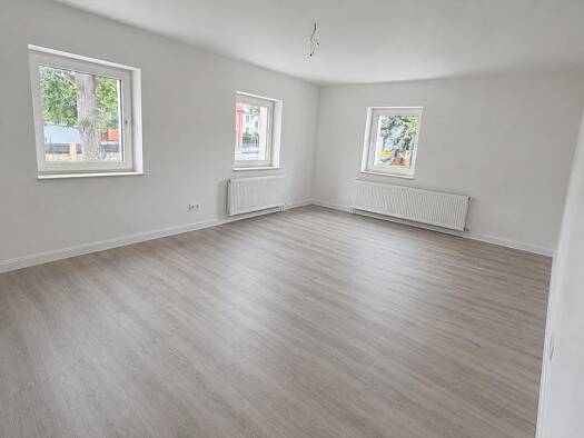 Wohnung zur Miete 1.260 € 3 Zimmer 90 m² Geschoss 1/3 frei ab 01.08.2026 Gorbitz-Süd Dresden 01169