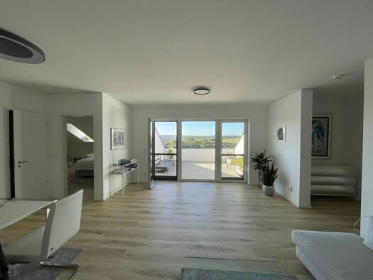 Penthouse zur Miete 1.200 € 3 Zimmer 110 m² 3. Geschoss frei ab 01.11.2025 Neukirchner Straße 4 Sachsen Sachsen bei Ansbach 91623