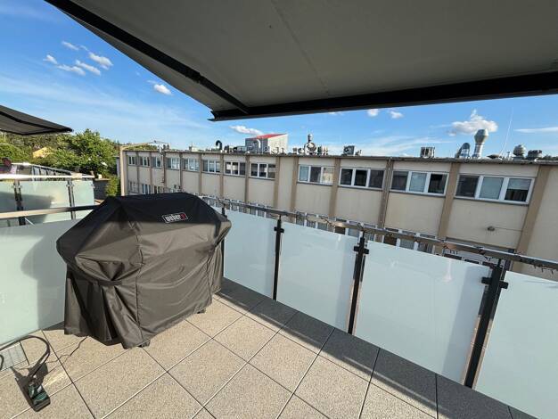 Penthouse zur Miete als Kapitalanlage geeignet 1.090 € 2 Zimmer 72,9 m² Gartenstraße 71 Roth Roth 91154