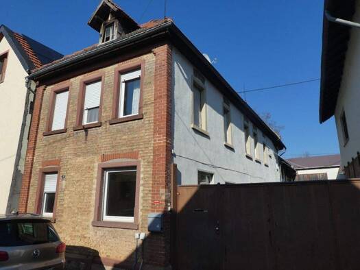 Einfamilienhaus zum Kauf 195.000 € 7 Zimmer 145 m² 710 m² Grundstück Dorn-Dürkheim 67585