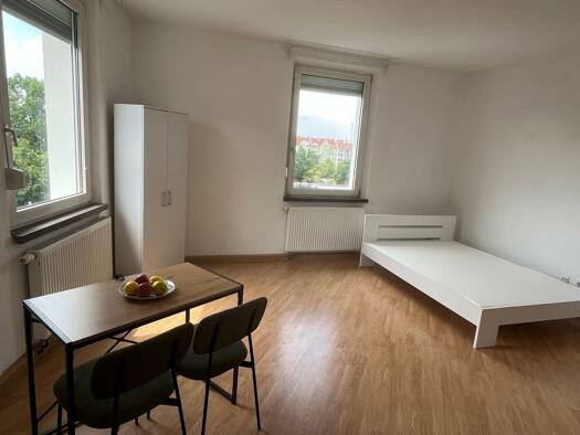 WG-Zimmer zur Miete 350 € 14 m² Geschoss 4/5 frei ab sofort Hartmutstraße 1 Lichtenhof Weiterer Innenstadtgürtel Süd 90459