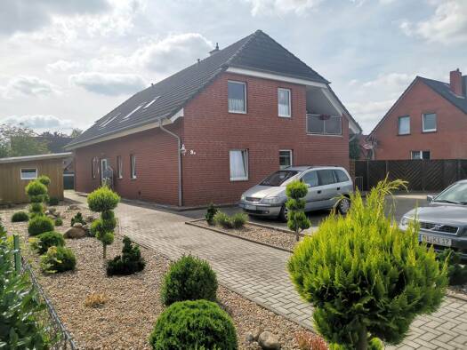 Mehrfamilienhaus zum Kauf provisionsfrei 625.000 € 11 Zimmer 262 m² 947 m² Grundstück Holtorf Nienburg (Weser) 31582