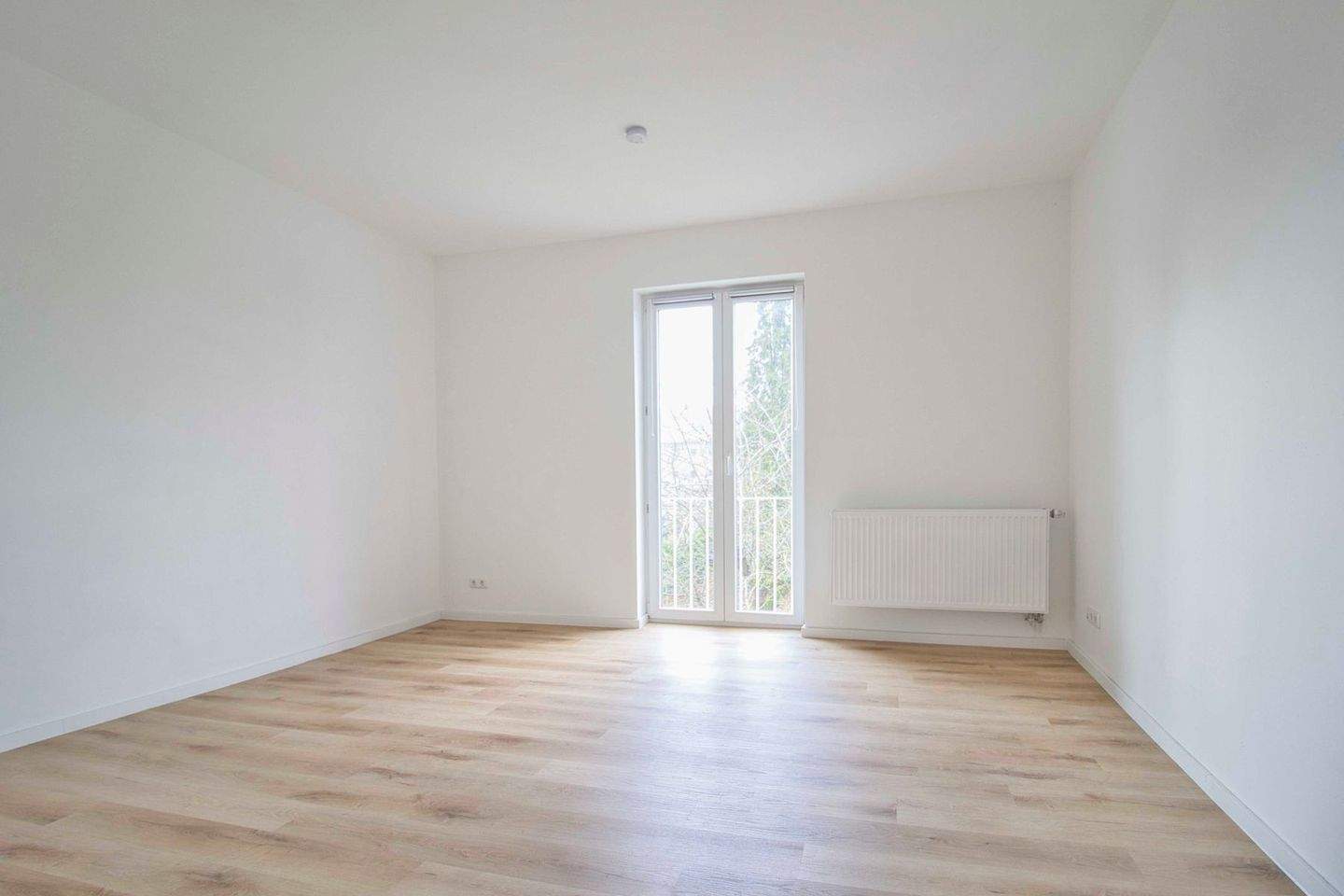 Immobilie in Anklam - Sofort wohlfühlen: 6-Zi.-EFH mit Einliegerwohnung und Garten in Anklam - Bild 4