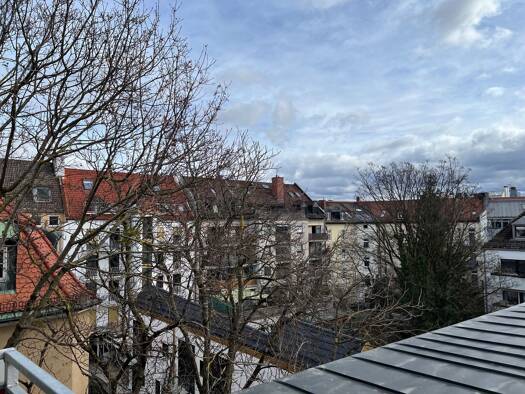 Wohnung zur Miete 2.290 € 2,5 Zimmer 81 m² Geschoss 4/5 frei ab 01.04.2026 Maxvorstadt München 80335