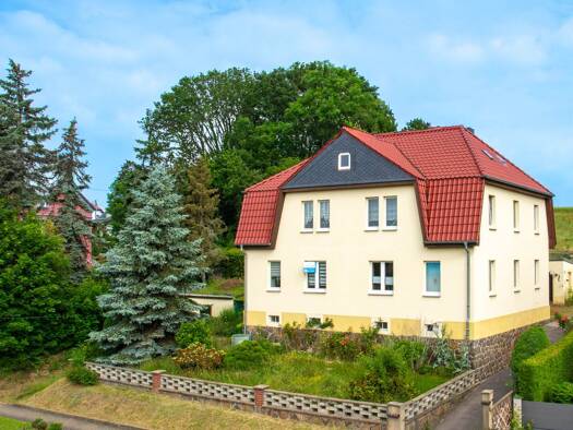 Mehrfamilienhaus zum Kauf 129.000 € 11 Zimmer 216 m² 900 m² Grundstück frei ab sofort Claußnitz Claußnitz 09236