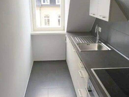 Wohnung zum Kauf 172.000 € 32 m² 4. Geschoss Wiesbaden 65185