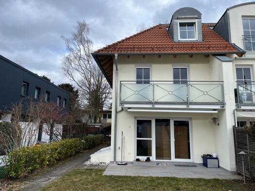 Reihenhaus zur Miete 2.990 € 7 Zimmer 150 m² 339 m² Grundstück frei ab 01.05.2026 Ramersdorf-Perlach München 81739