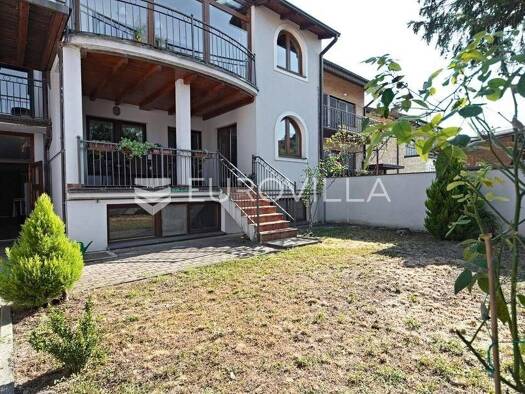 Einfamilienhaus zum Kauf 419.000 € 7 Zimmer 403 m² Donji Grad Osijek 31000