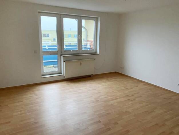 Wohnung zur Miete 720 € 3 Zimmer 90 m² 3. Geschoss frei ab 01.10.2025 Friedrich-Engels-Straße 48 Güstrow Güstrow 18273