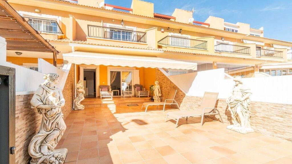 Reihenmittelhaus zum Kauf provisionsfrei 219.000 € 3 Zimmer 104 m² 130 m² Grundstück Orihuela Costa