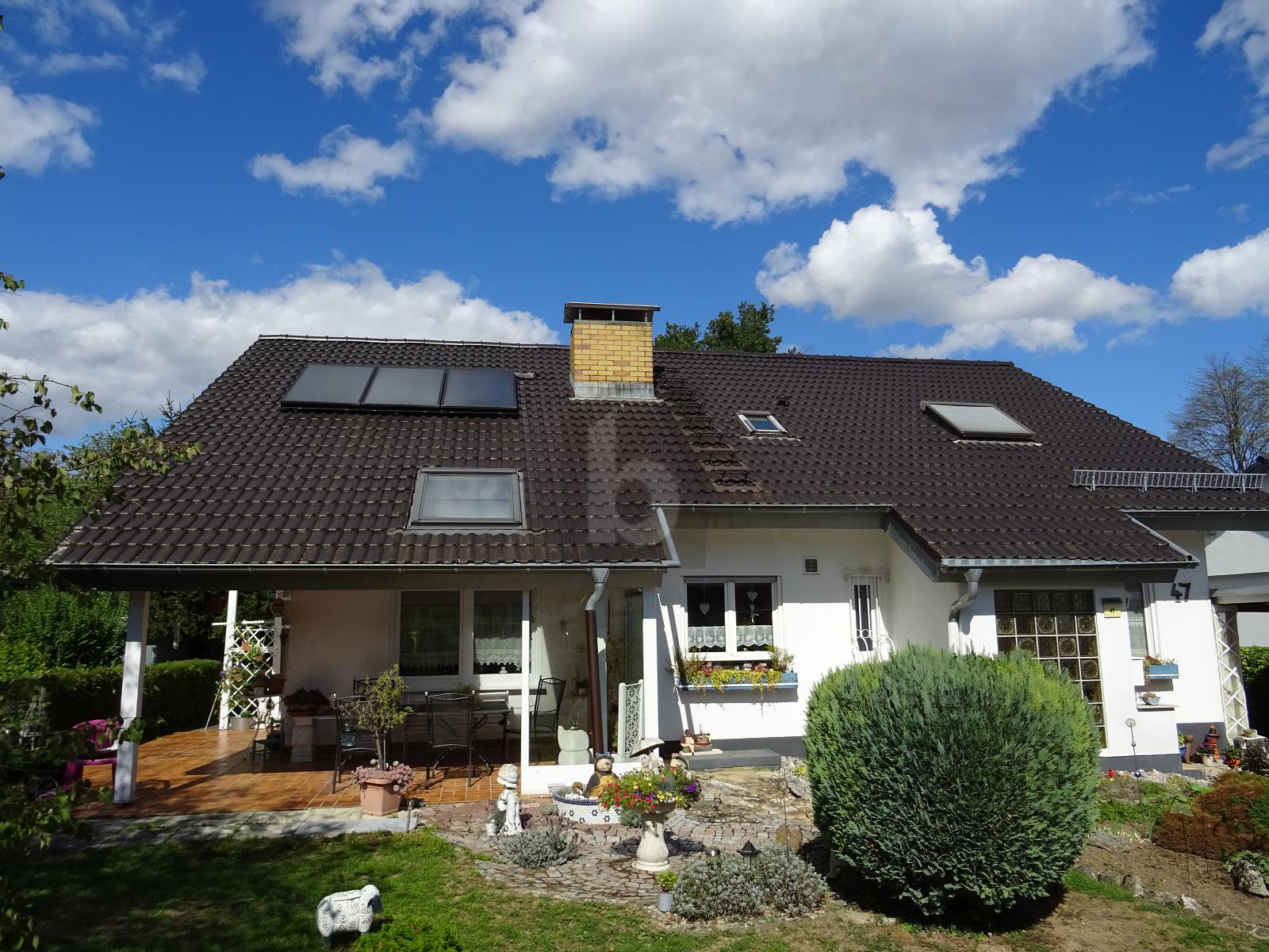 Einfamilienhaus zum Kauf 730.000 € 5 Zimmer 140 m²<br/>Wohnfläche 590 m²<br/>Grundstück Neuenburg Neuenburg am Rhein 79395