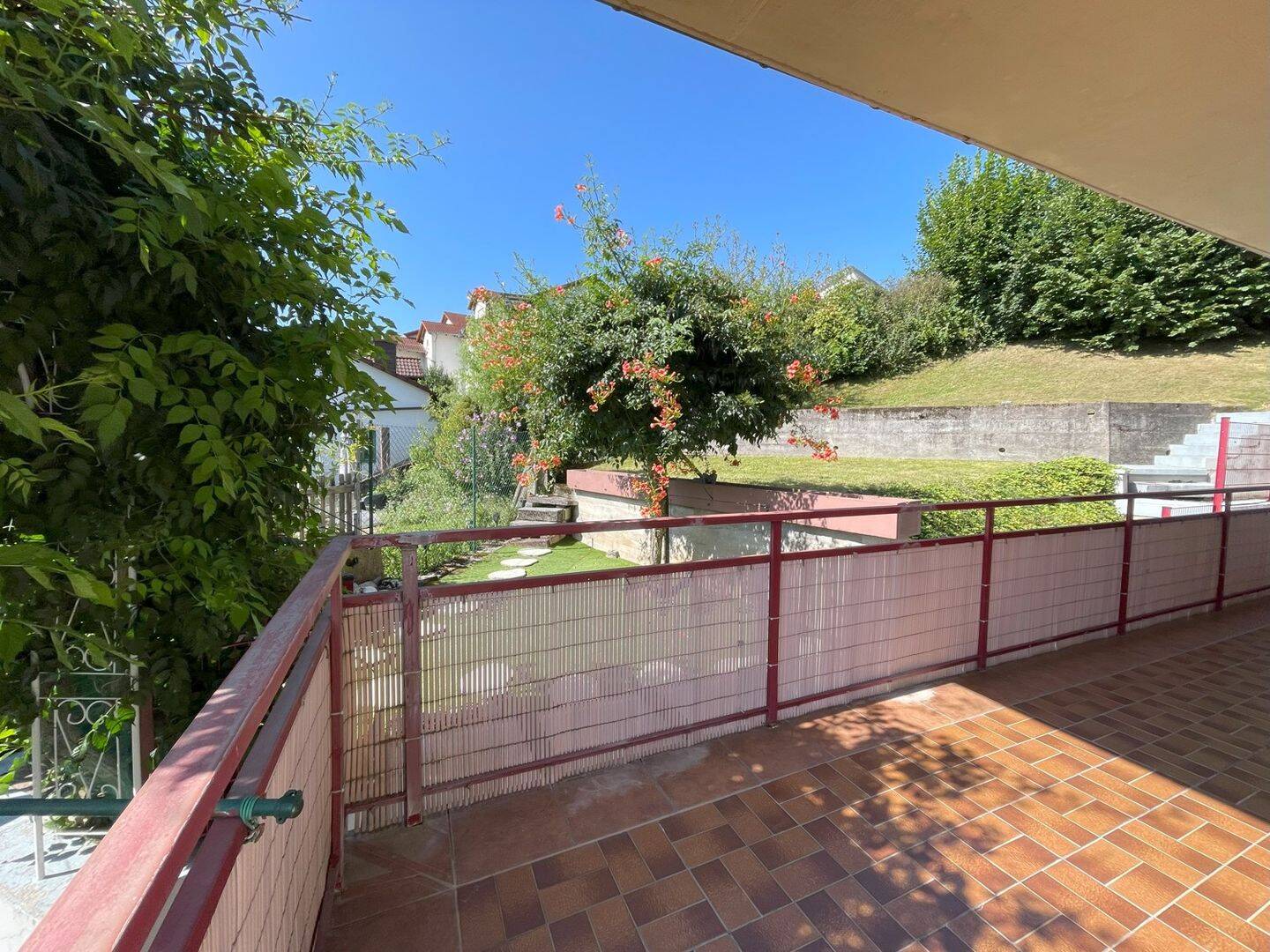 Property thumbnail 9