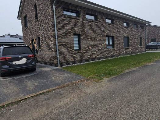 Doppelhaushälfte zur Miete 1.500 € 5 Zimmer 130 m² 300 m² Grundstück frei ab 01.02.2026 Rotenburg 27356