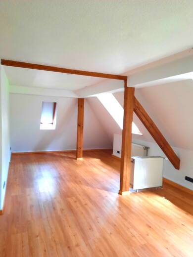 Wohnung zur Miete 625 € 2,5 Zimmer 74 m² Dachgeschoss, 3. Geschoss frei ab 01.06.2025 Winterleitenweg Höchberg 97204