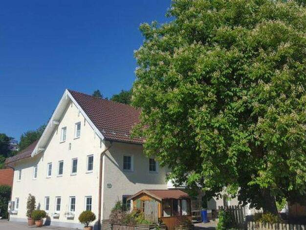 Hotel zum Kauf provisionsfrei 25 Zimmer 579 m² Gastrofläche 2.115 m² Grundstück Eugenbach Altdorf 84032