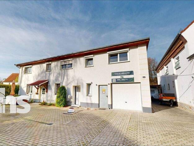 Einfamilienhaus zum Kauf provisionsfrei 350.000 € 8 Zimmer 253 m² 1.196 m² Grundstück Bahnhofstr. 2 Schkopau 06258